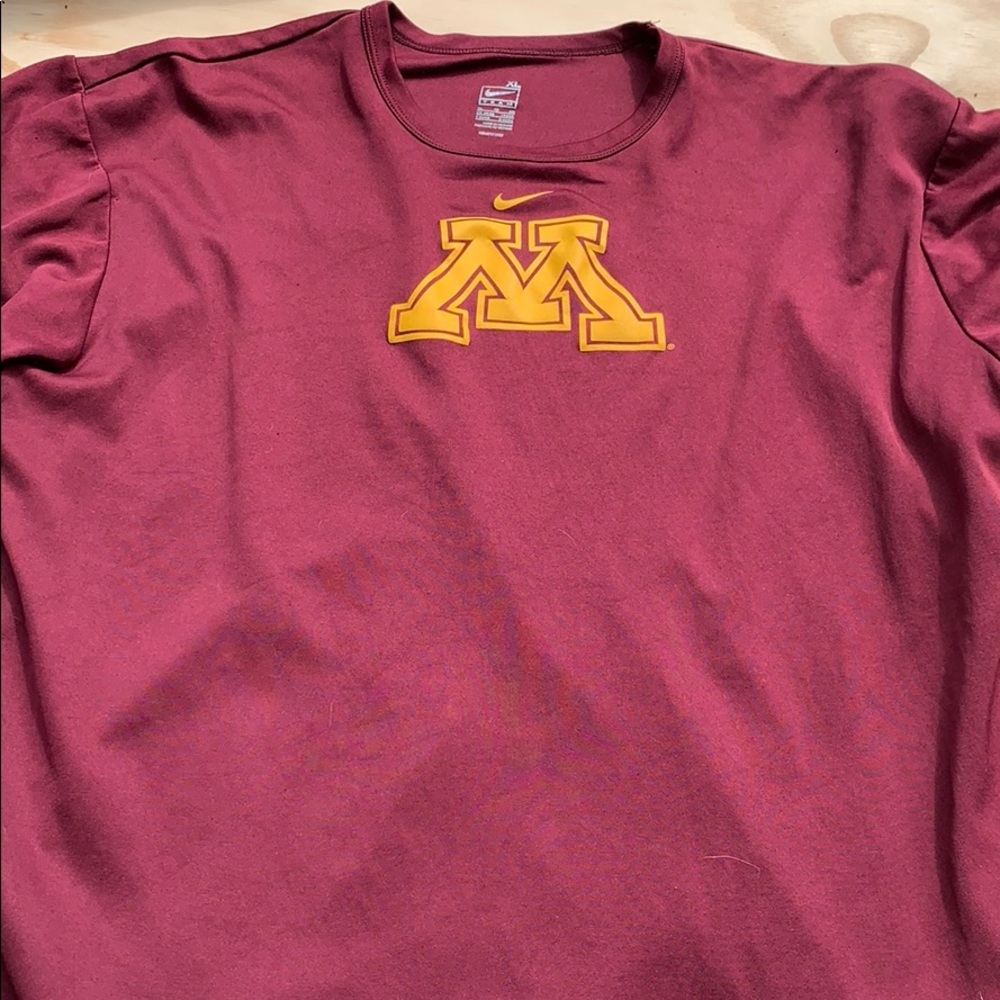 University of Minnesota gophers T-shirt